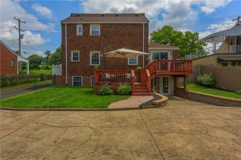4732 Greensprings Avenue West Mifflin PA 15122