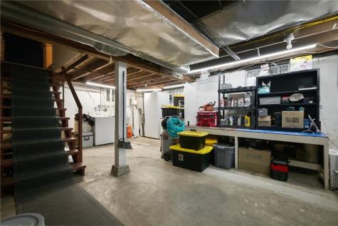 207 S Duffy Road Township Of But Sw PA 16001
