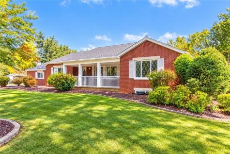 2724 20th Street Extension Chippewa Township PA 15010