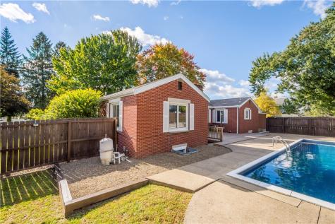 2724 20th Street Extension Chippewa Township PA 15010