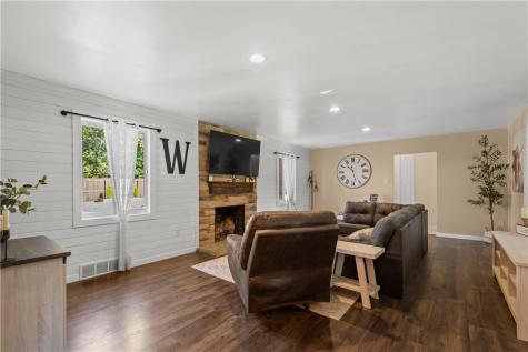 2724 20th Street Extension Chippewa Township PA 15010