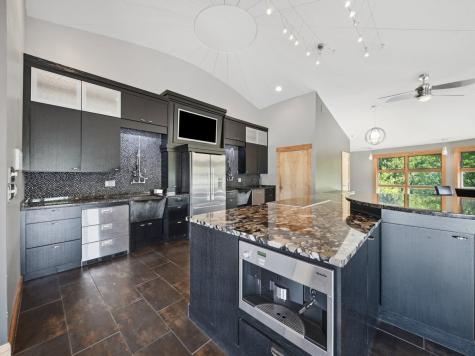 237 Cherry Valley Road Clinton Township PA 16056