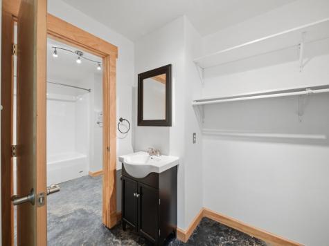 237 Cherry Valley Road Clinton Township PA 16056