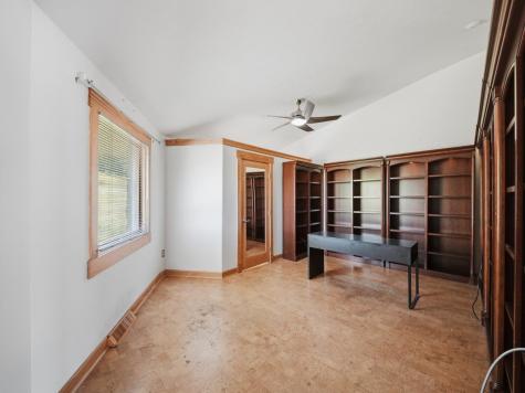237 Cherry Valley Road Clinton Township PA 16056