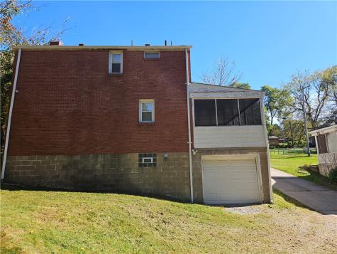 5462 Library Road Bethel Park PA 15102