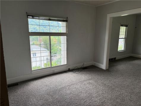 401 3rd Street Monongahela PA 15063