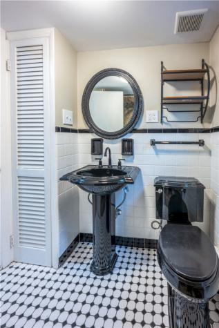 335 Lafayette Fineview PA 15214