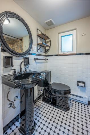 335 Lafayette Fineview PA 15214
