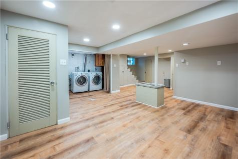 335 Lafayette Fineview PA 15214