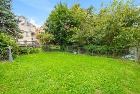 1403 Kenberma Avenue Beechview PA 15216