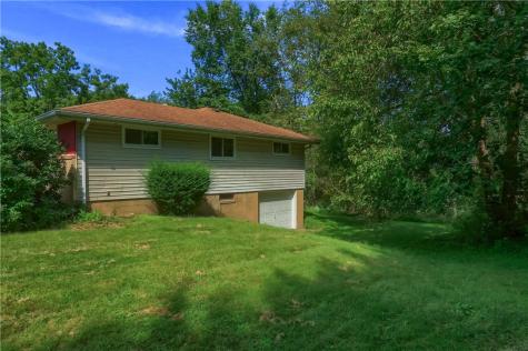 194 Woodridge Drive Brighton Township PA 15009