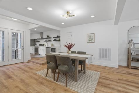 902 James Street East Allegheny PA 15212