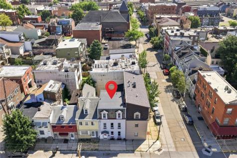 902 James Street East Allegheny PA 15212