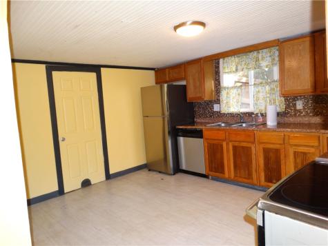 114 Beallsville Road Bentleyville PA 15314