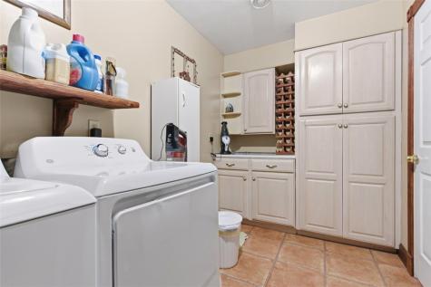 2976 Henderson Road Mt Pleasant Township PA 15301