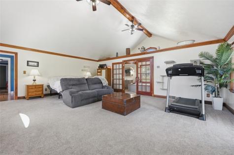 2976 Henderson Road Mt Pleasant Township PA 15301