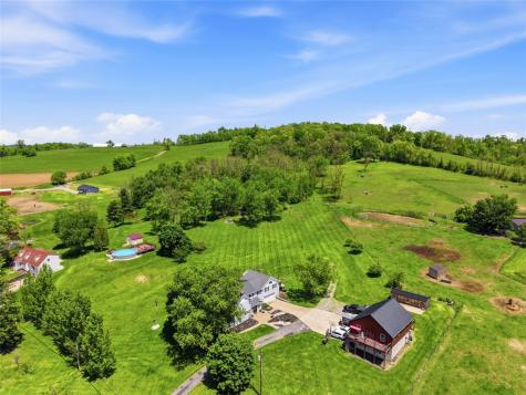 2976 Henderson Road Mt Pleasant Township PA 15301