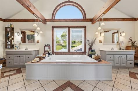 2976 Henderson Road Mt Pleasant Township PA 15301