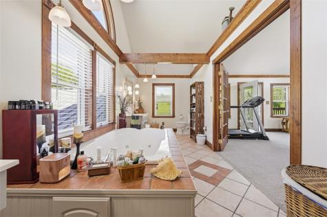 2976 Henderson Road Mt Pleasant Township PA 15301