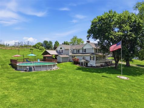 2976 Henderson Road Mt Pleasant Township PA 15301