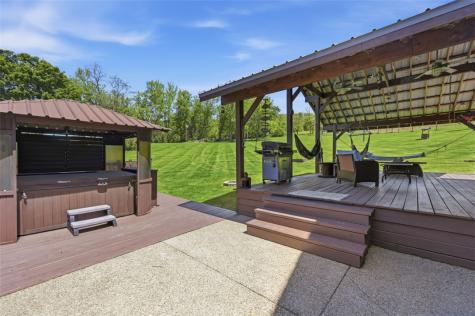2976 Henderson Road Mt Pleasant Township PA 15301