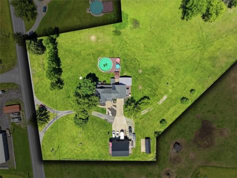 2976 Henderson Road Mt Pleasant Township PA 15301