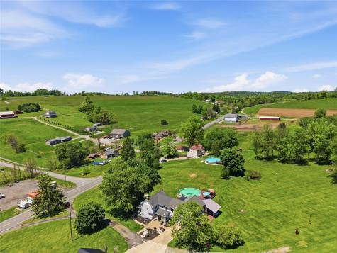 2976 Henderson Road Mt Pleasant Township PA 15301