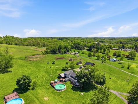 2976 Henderson Road Mt Pleasant Township PA 15301