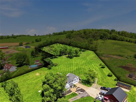 2976 Henderson Road Mt Pleasant Township PA 15301