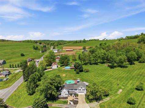 2976 Henderson Road Mt Pleasant Township PA 15301