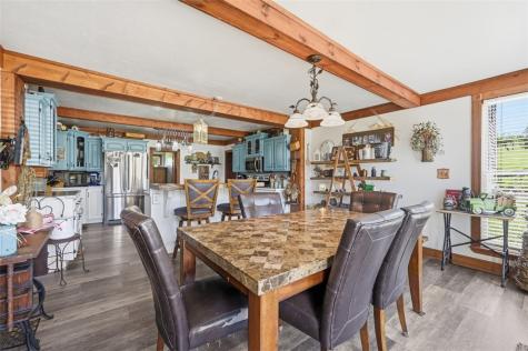 2976 Henderson Road Mt Pleasant Township PA 15301
