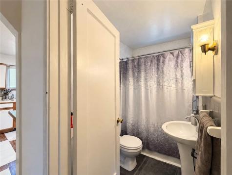 1901 Westmont Avenue Carrick PA 15210