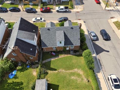 1901 Westmont Avenue Carrick PA 15210