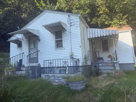 1110 Tevebaugh Hollow Road Economy PA 15042