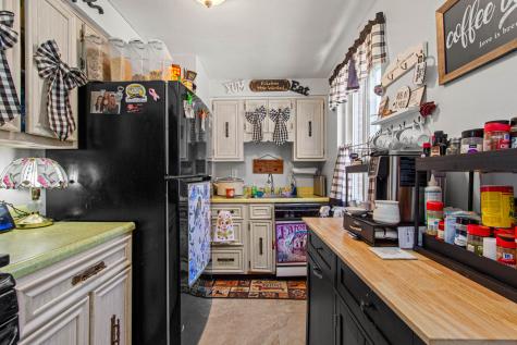 610 Sunnyland Avenue Overbrook PA 15227