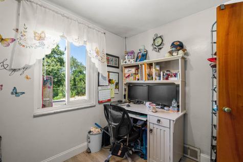 610 Sunnyland Avenue Overbrook PA 15227