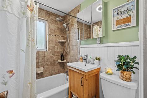 610 Sunnyland Avenue Overbrook PA 15227