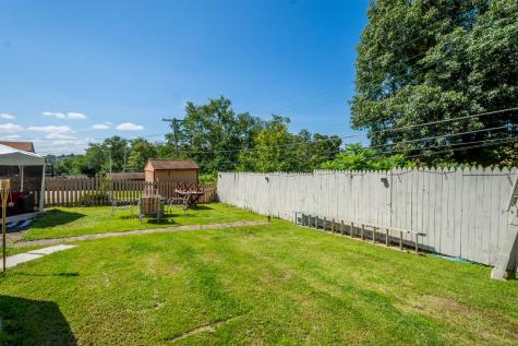 610 Sunnyland Avenue Overbrook PA 15227