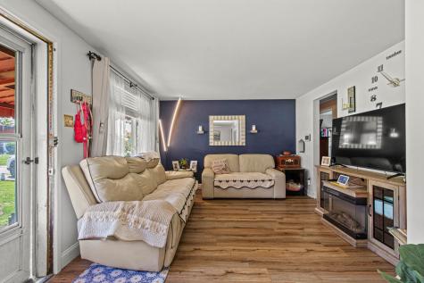 610 Sunnyland Avenue Overbrook PA 15227