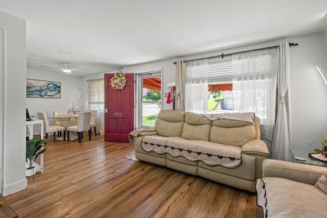 610 Sunnyland Avenue Overbrook PA 15227