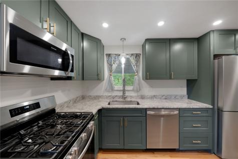 4549 Gates Drive Lincoln Place PA 15120