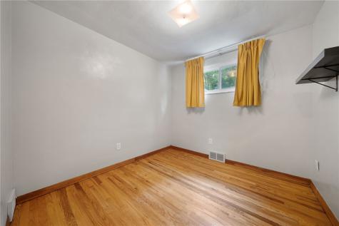 4549 Gates Drive Lincoln Place PA 15120
