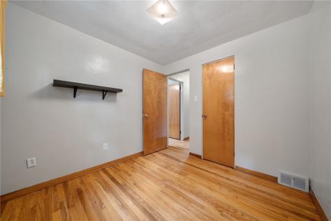 4549 Gates Drive Lincoln Place PA 15120