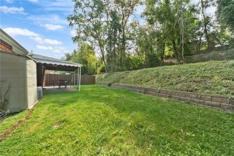 4549 Gates Drive Lincoln Place PA 15120