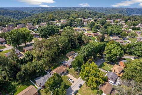 4549 Gates Drive Lincoln Place PA 15120
