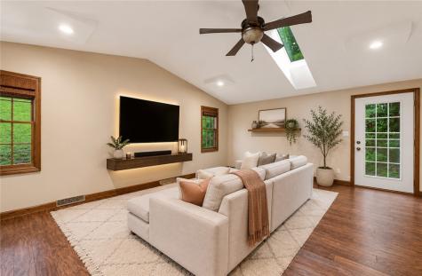 859 Meadowbrook Road Level Green PA 15085