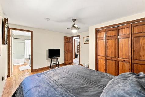 859 Meadowbrook Road Level Green PA 15085