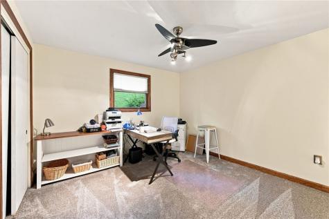 859 Meadowbrook Road Level Green PA 15085