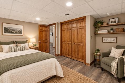 859 Meadowbrook Road Level Green PA 15085