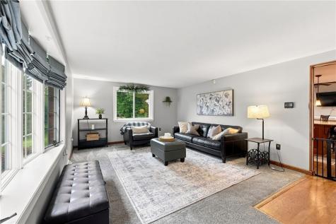 859 Meadowbrook Road Level Green PA 15085